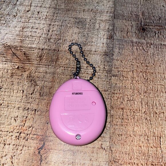 Tamagotchi Original Ice Cream - Picture 2 of 6